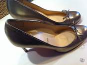 Image of Louboutin 40,5 couleur doré/bronze