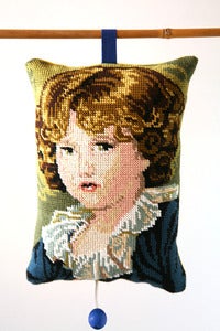Image of COUSSIN MUSICAL CANEVAS "L'ENFANT D'APRÈS GREUZE REF.879
