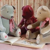 Image of Daisy Hardcastle ahhhhhhh......Bear Velvet