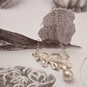 Image of small oak leaf and pearl necklace