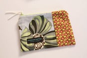 Image of Pochette zippée "flower"