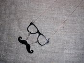Image of Collier "Le geek moustachu"
