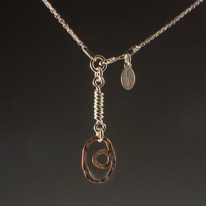 Image of #111014 tiny pretzel link necklace
