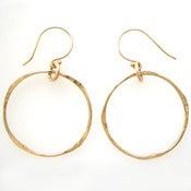 Image of Hand Forged Womens 14k Yellow Gold Dangle Hoop Earrings: