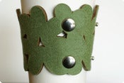 Image of cozy/cuff SNAP - camo green