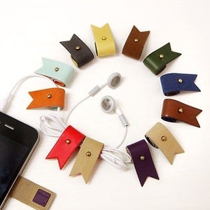 Image of Humming roll up earphone winder v2