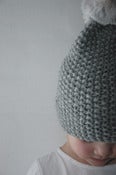 Image of cap ° 1 with faux fur ° by Line + Liv