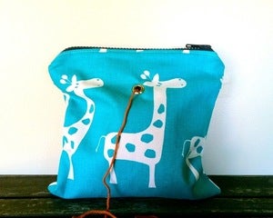 Image of Yarn Pop - Turquoise Giraffes (Small)