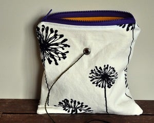 Image of Yarn Pop - B&W Dandelion (Small)