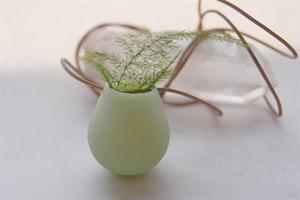 Image of Spring Green Vase Necklace