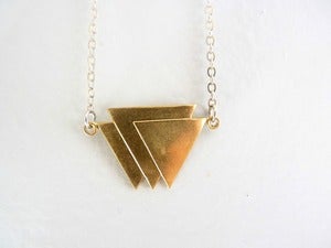 Image of Collier triangles en laiton doré