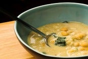 Image of Garlicky Chick-pea and Spinach