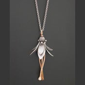 Image of Fuchsia Pendant