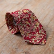 Image of Rouge Floral Neck Tie
