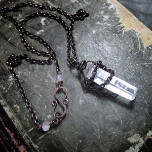 Image of . Quartz & Chains .