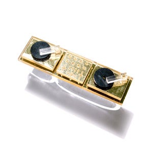 Image of DJ brass knuckles [gold mirror]