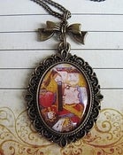 Image of Queen - Alice in Wonderland pendant necklace - fun and quirky - pretty vintage style - 