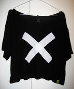 Image of "X" Play-Shirt cropped top t-shirt (Black)