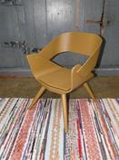 Image of Fauteuil pot style Eames
