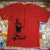 Image of masked leasher
