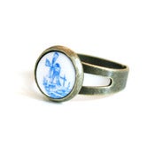 Image of Windy Days Cameo Ring 