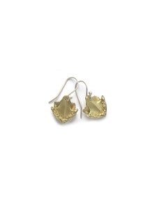 Image of silver & brass cod dentary earrings (E11silbra)