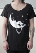 Image of MOON LADY SCOOP NECK