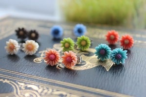 Image of Gerber Daisy Earrings