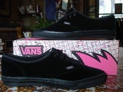 Image of vintage VANS black velvet authentic style #44 USw9 US7 MADE IN USA 