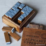 Image of Jolies boites de tampons "alphabet" en bois - Lettres majuscules ou minuscules