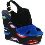 Image of Kissy Lip Wedges 