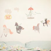 Image of Pretty Horses / Mon Carousel