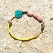Image of dullDiamond x BIG THINGS yellow beaded bracelet