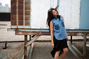 Image of Sleeveless Denim Colour Block Shirt w/ Jersey Back