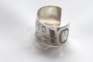 Image of Raven Bracelet 