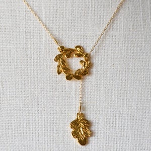 Image of Laurel Leaf Lariat