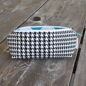 Image of pencil pouch - black houndstooth