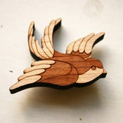 Image of the sailor's sparrow brooch