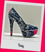 Image of Issy