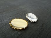 Image of 10 x Scalloped Oval Trays 10x14mm - choice of colours!