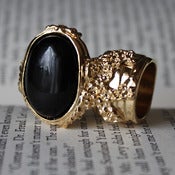 Image of Chunky Gold Finger Ring - BLACK