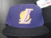 Image of Vintage Los Angeles Lakers snapback hat New Era.