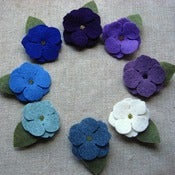 Image of medium beaded flower clip // cool colors