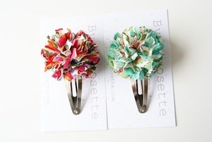 Image of Barrette pompon en Liberty of London Betsy (2 coloris) 