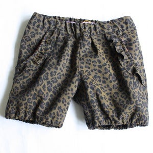 Image of Bloomers i leopardtwill med flæselommer str 98