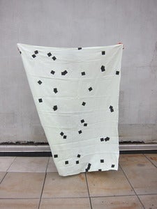 Image of Linen Throw "Square Drops Mint"