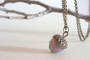 Image of Acorn violeta Colgante/Necklace