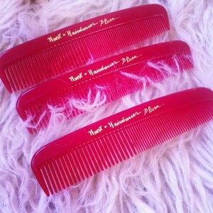 Image of HAIRDRESSER BLUES COMB