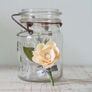 Image of bloom boutonniere