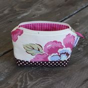 Image of zippered pouch - gypsy caravan